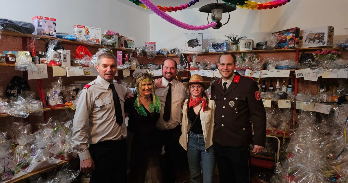 Glückshafen Feuerwehrball Puch 2025 - Foto: TVB Puch - Lackner